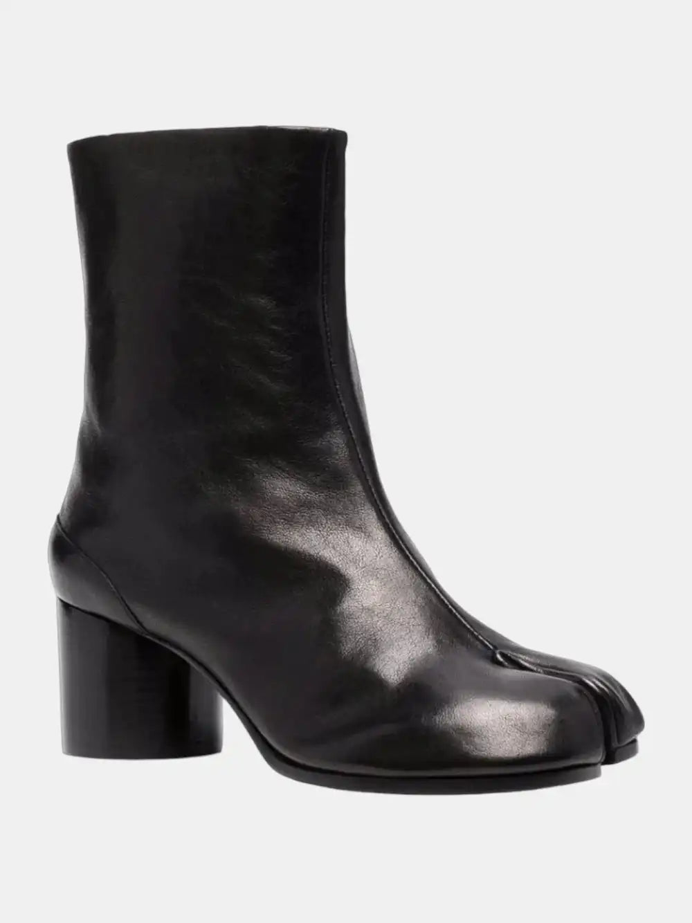 MARGIELA FEMME Tabi toe boots in black leather