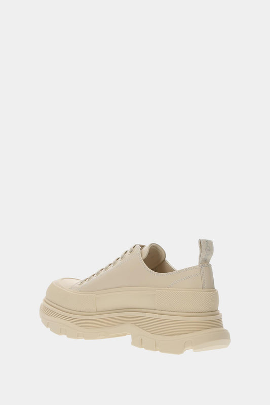 Alexander McQueen Baskets basses " Tread slick" en cuir beige - LECLAIREUR