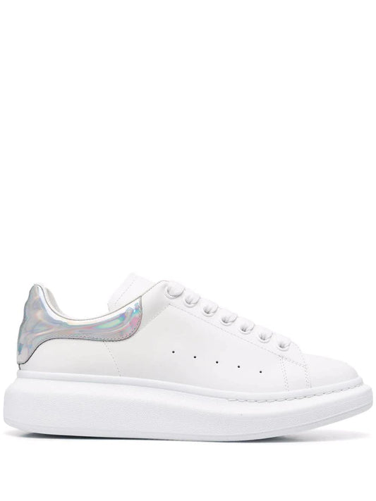 Alexander McQueen Basses basses"Oversized" grises à effet holographique - LECLAIREUR