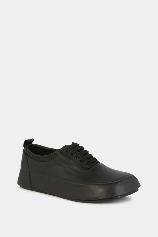 Black leather and rubber low top sneakers