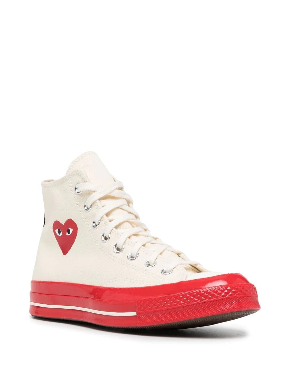 Converses top hautes blanches