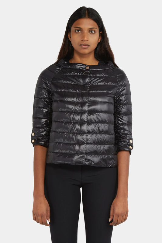 Black down jacket with three-quarter sleeves