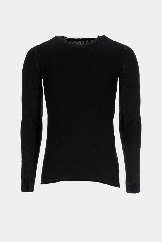 Layer-0 Cashmere sweater and black wool
