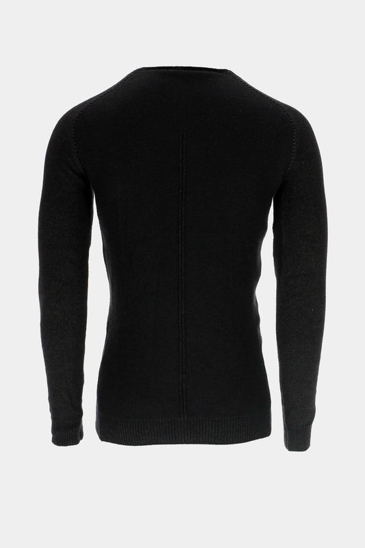 Layer-0 Cashmere sweater and black wool