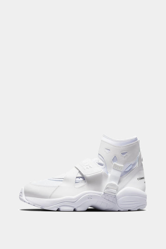 "Nike Air Carnivore" white high top sneakers